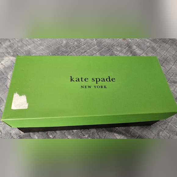 NWOT Kate Spade Petit Flip Flop Sandals. Size 7B. NIB. - Picture 9 of 9